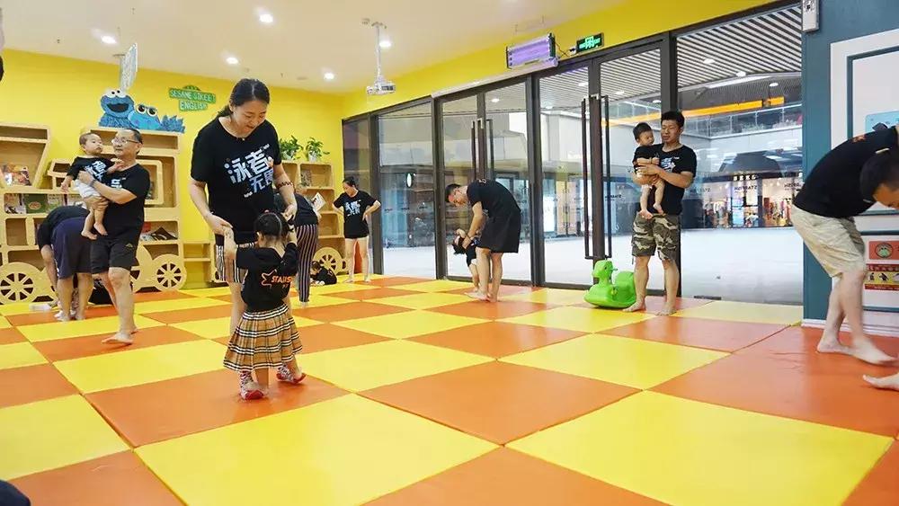 徐州高端亲子游泳，唯一入驻水立方，饮用水标准，国家级教练坐镇