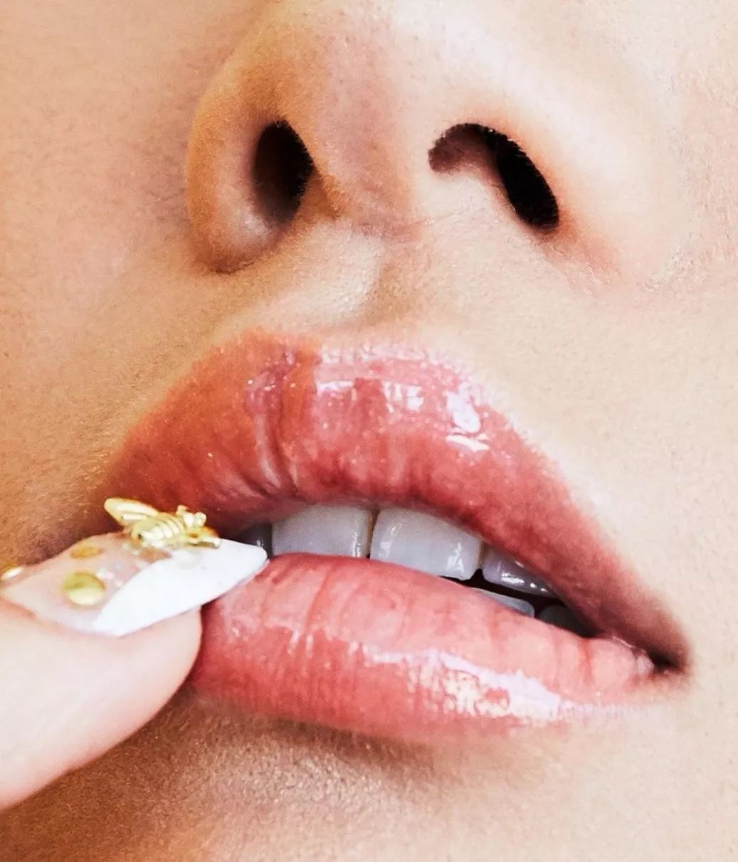 雅诗兰黛洗脸,蜂蜜洗脸真有效么