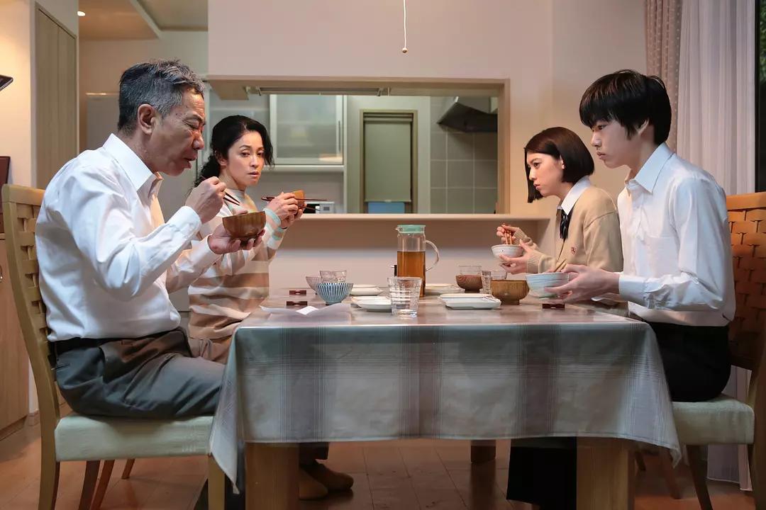 狗狗被改造成机器人,犬舍老头怎么被改造的