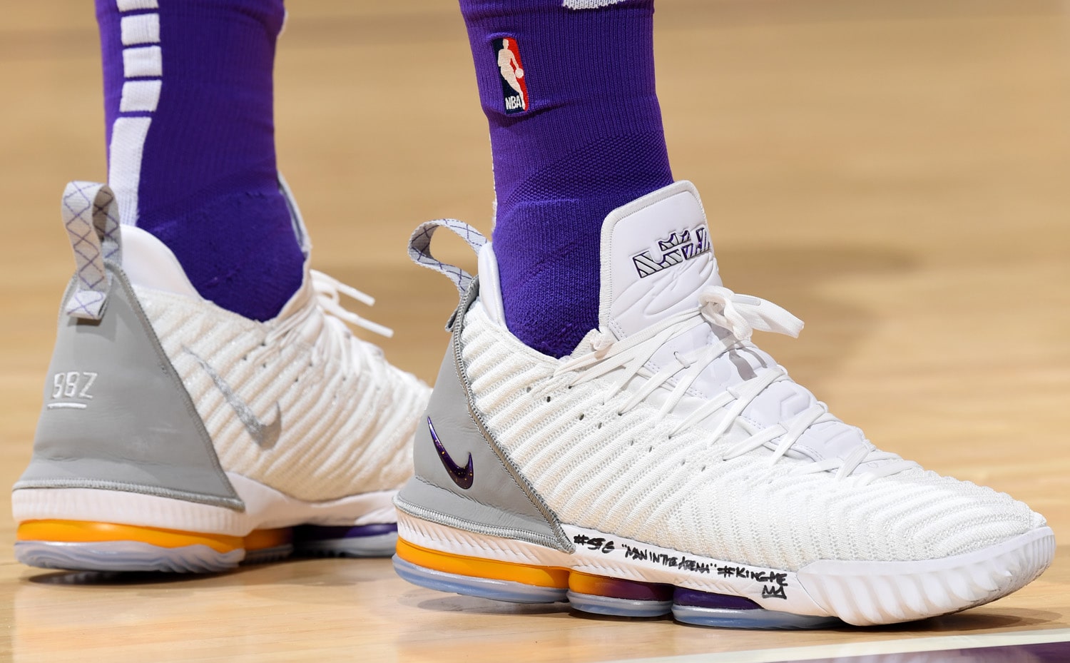 nba球员上脚便宜又好穿的实战球鞋,一周nba赛场8双定制球鞋合集