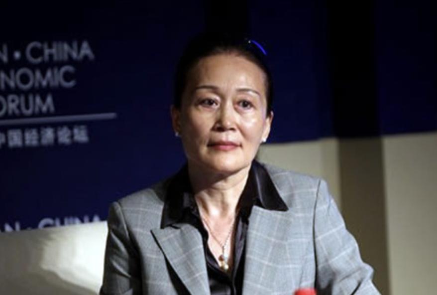 北京美女，40岁在餐馆洗碗，70岁当总经理，拿下过8亿元订单