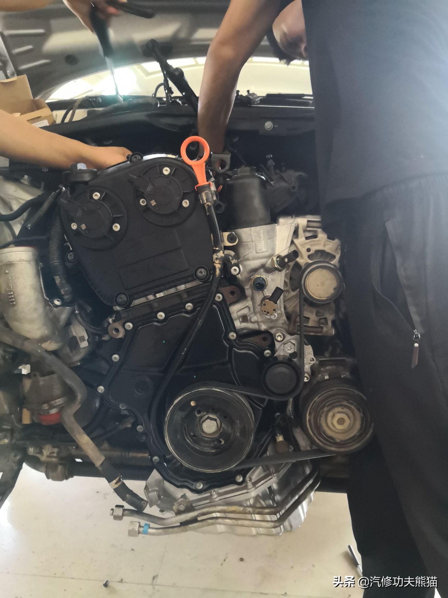 如何检测奥迪三代ea888是否烧机油,大众三代ea888发动机机油灯报警