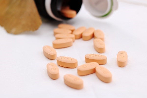 辅酶q10保护心脏保健品,老年人选哪种辅酶q10护心