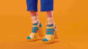 流行袜子外穿不露脚踝,袜子百搭外穿潮流