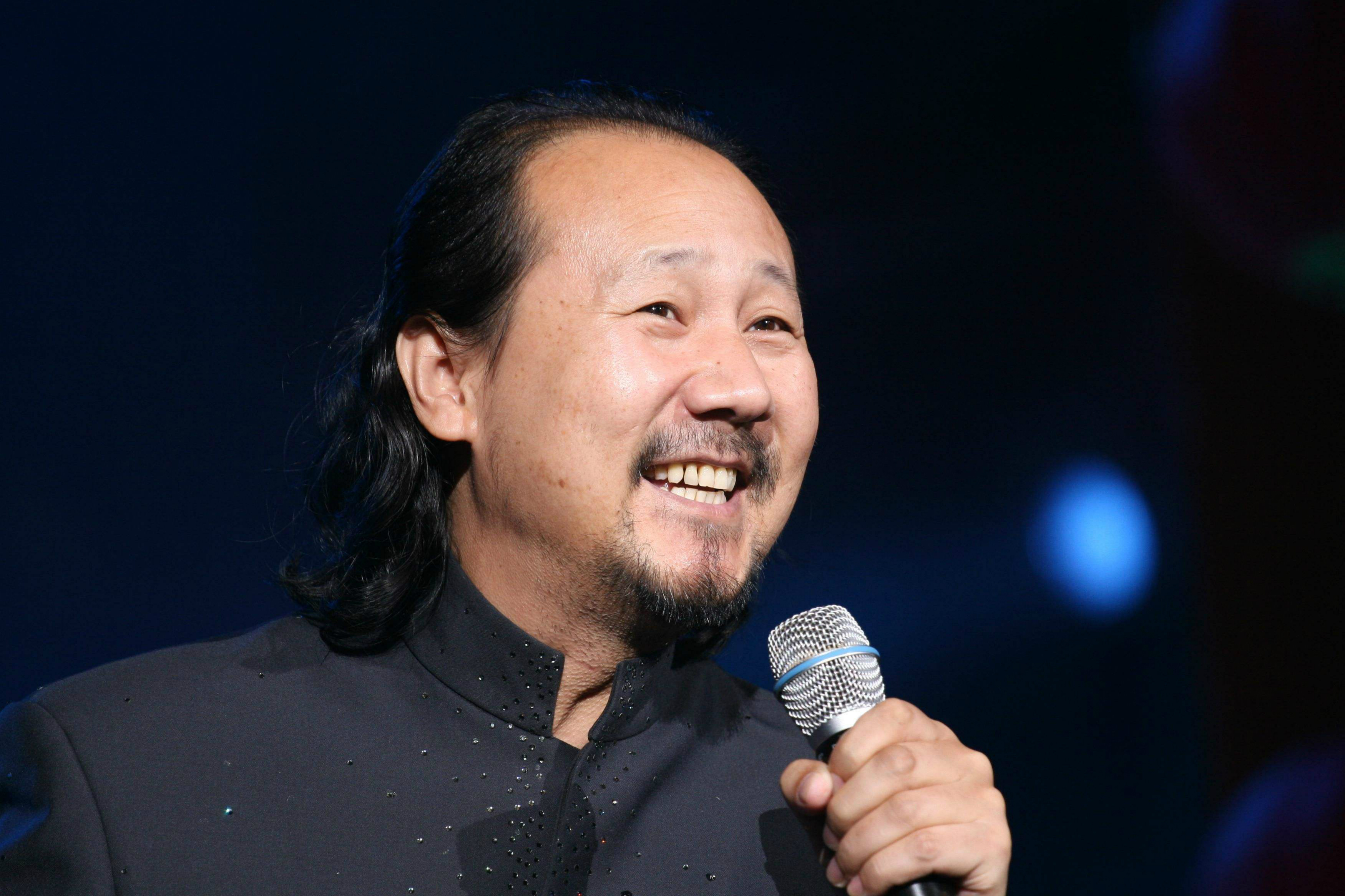 腾格尔前任哈斯高娃近况,腾格尔哈斯高娃是夫妻吗