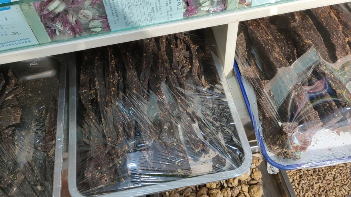 西藏的年轻人去外面打工吗,年轻人去西藏做什么工作