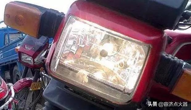 摩托车发电但是电瓶亏电,摩托车电瓶亏电继电器响