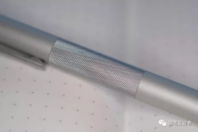 muji钢笔对比lamy钢笔,muji钢笔