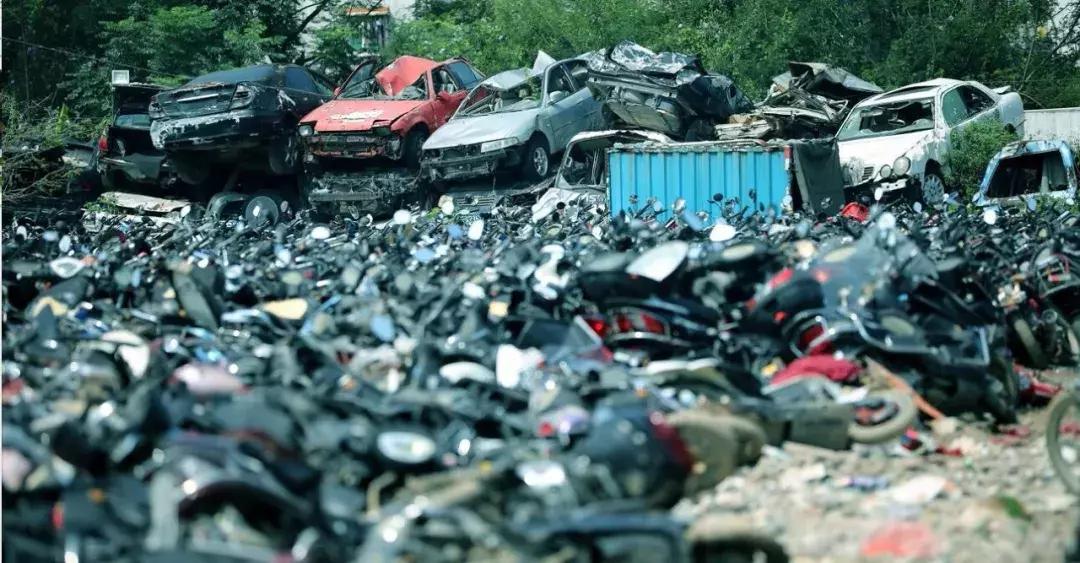 交警队查扣的摩托车最后怎么处理,被查扣物品怎么处理