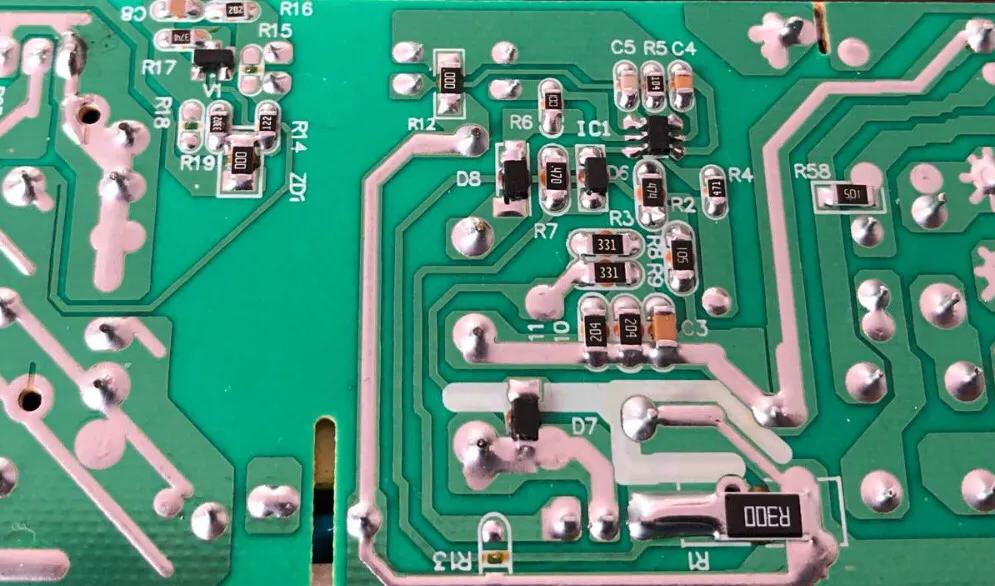 电路板上有0v是什么意思,电路板上0欧电阻的作用