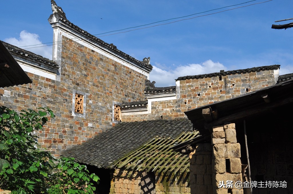 涓滃畨妯鍛ㄥ澶ч櫌瑙嗛,婀栧崡涓滃畨妯鍛ㄥ澶ч櫌