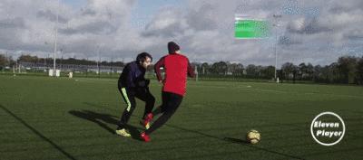 简单易学的足球小技巧实战,简单易操作的足球动作