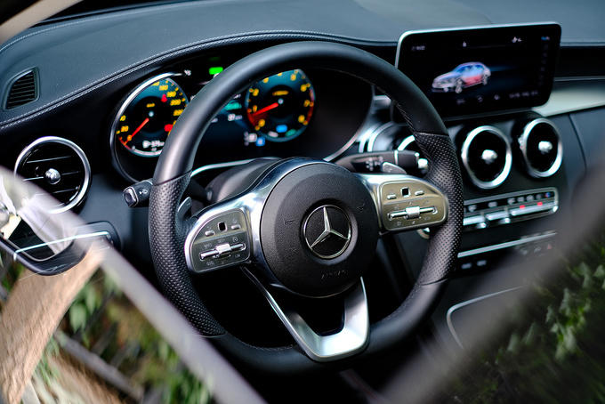 奔驰c级180落地多少钱,豪华奔驰180