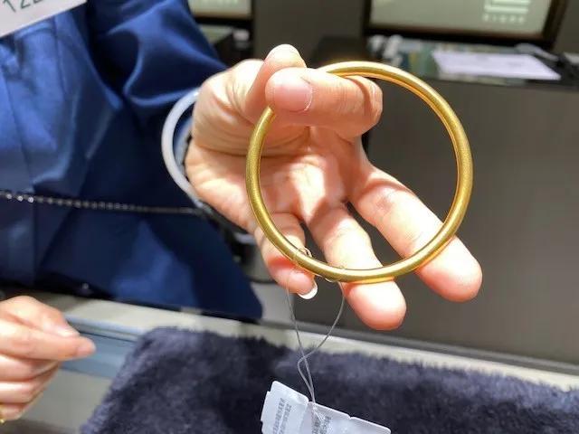 上海哪个奥莱货最多折扣最大,上海五折购物节活动