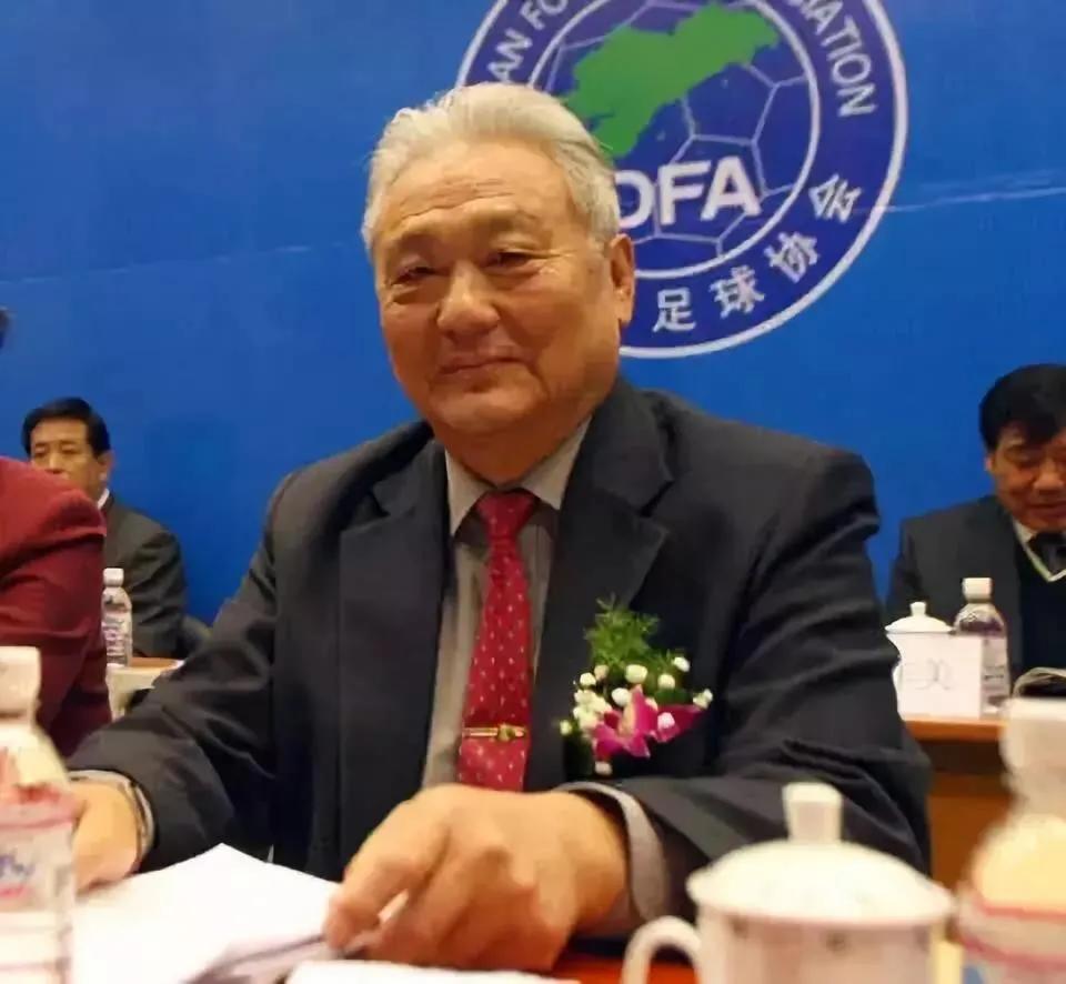 中国男足历届主教练范志毅,中国足球主教练胜率