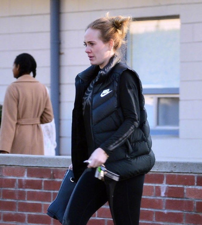 阿黛尔减肥暴胖,阿黛尔减肥后五官