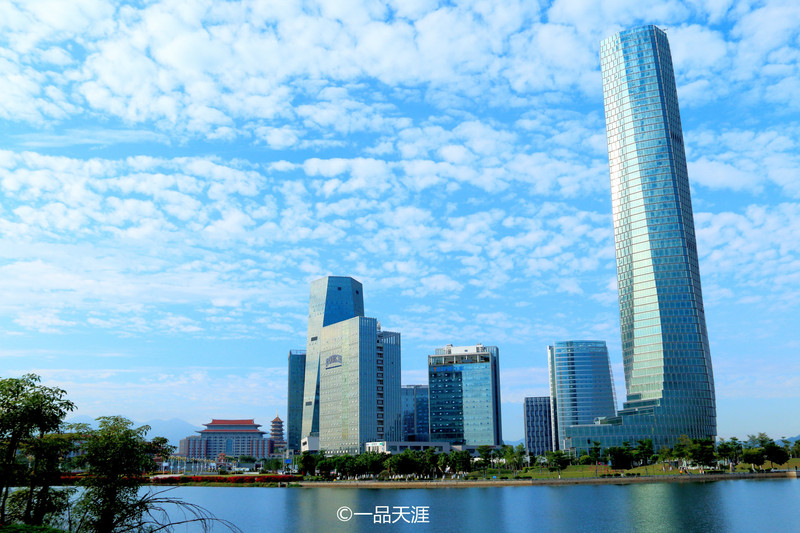 坐拥集美湖，紧邻杏林湾，这家湖居酒店简直是轻眠患者的福音