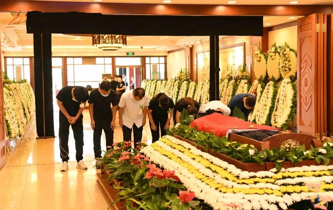 百姓的“宾哥”——追记因公牺牲的*白县博**公安局民警宾业福