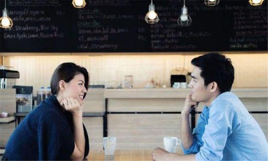 开家长会异性家长互加微信,家长群聊暧昧正常吗