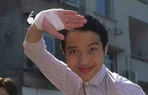 初听不知曲中意再听已是盘中餐,初识不知曲中意再听已是付费曲