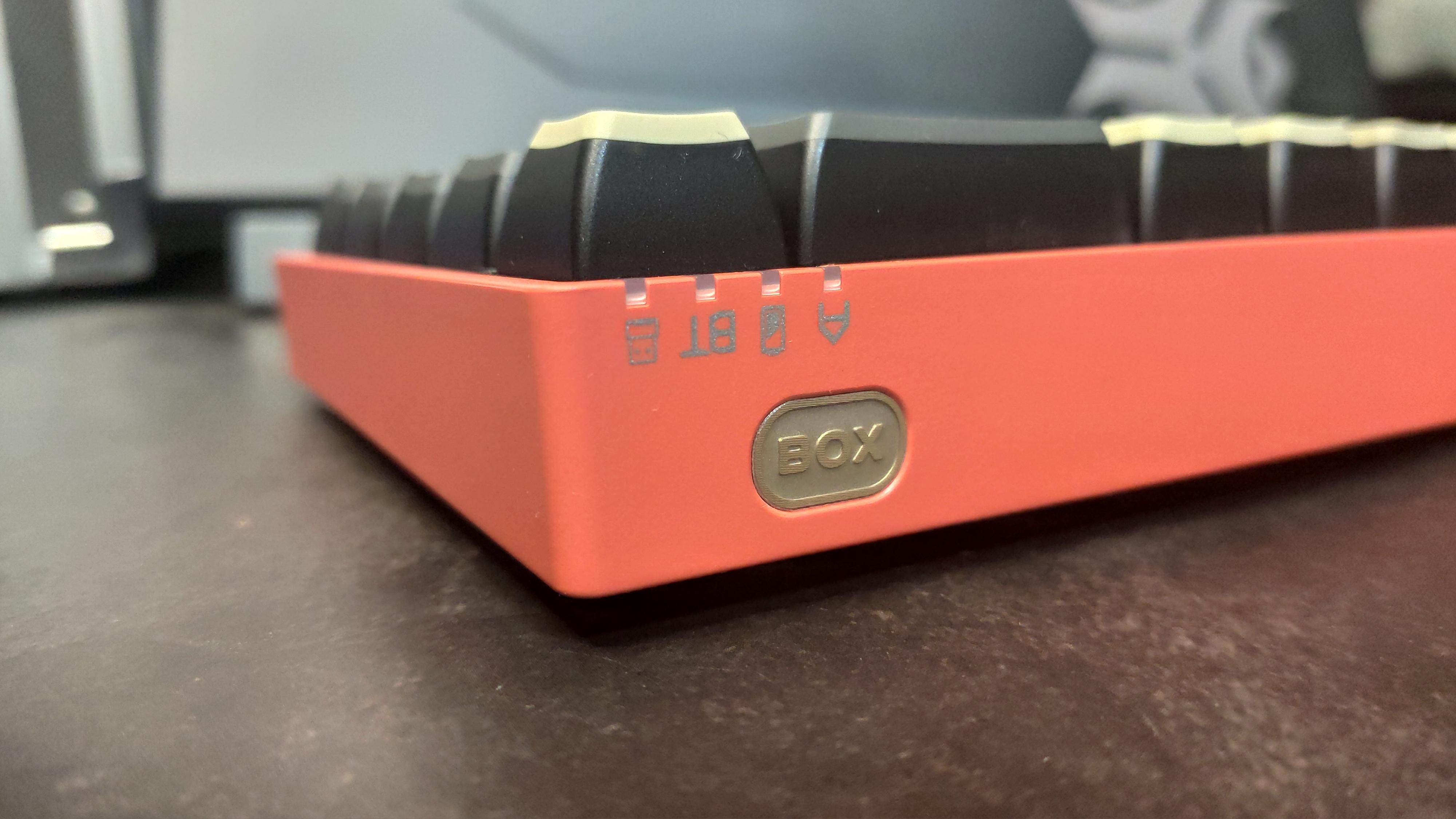 定价飘了？其实是真值！黑峡谷三模68键机械键盘Box初代号评测