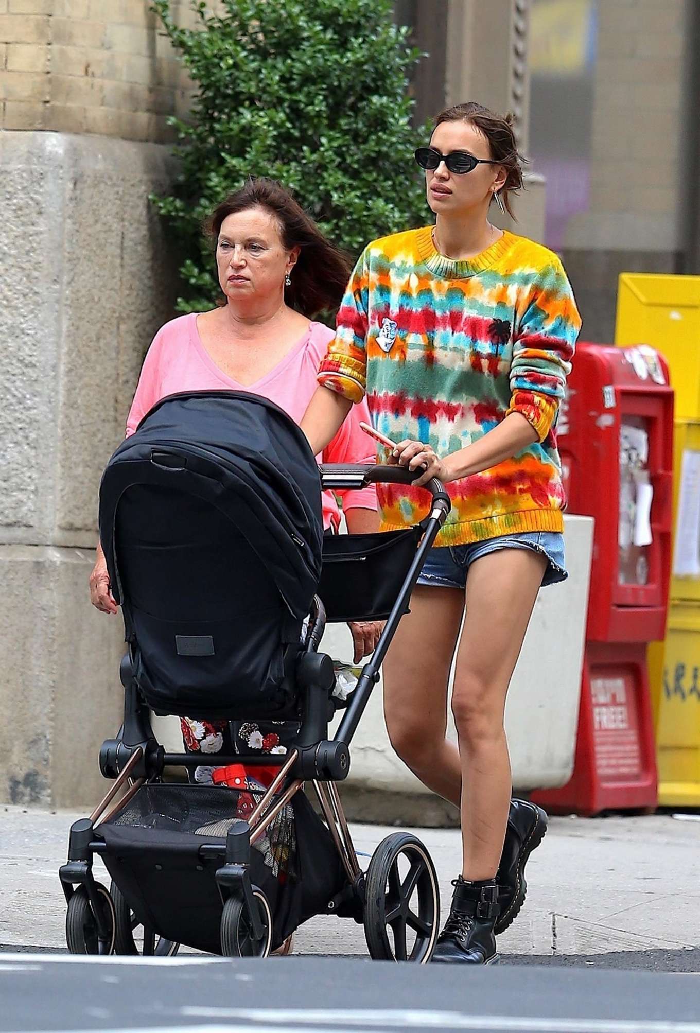 伊莲娜库珀最近消息,2023年伊莲娜与库珀复合了吗