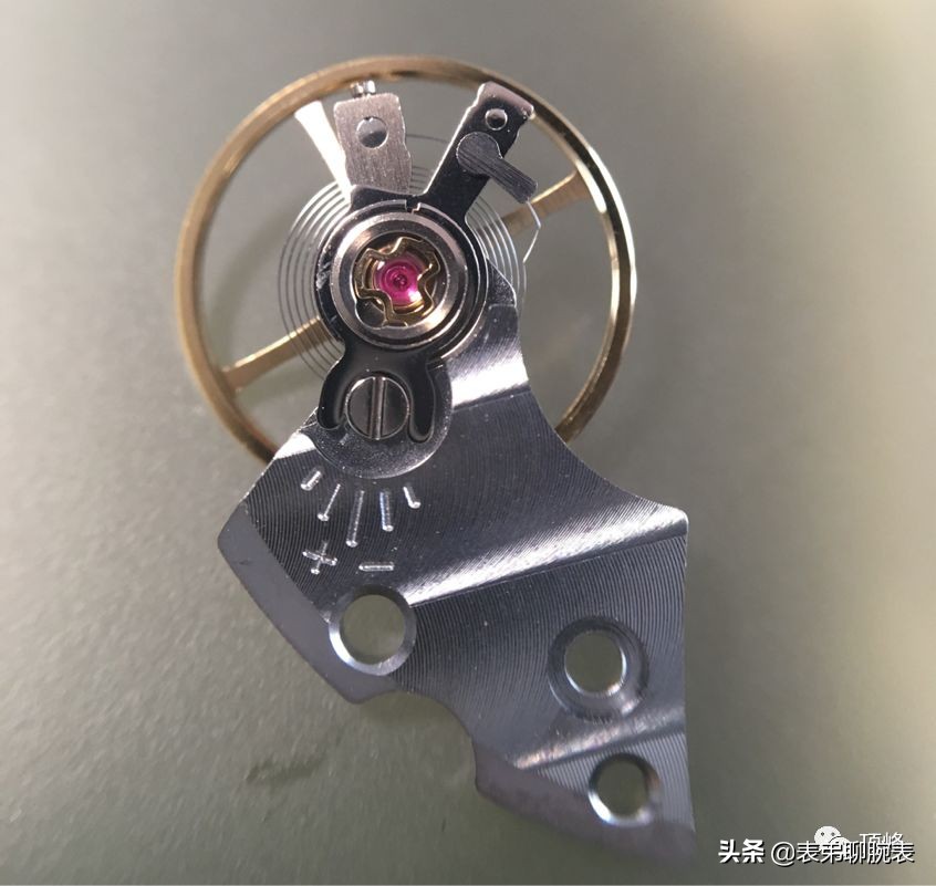 怎么分辨机芯是日本的还是瑞士的,怎么识别瑞士机芯真假