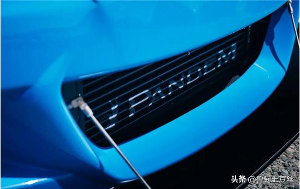「毂锐驰」一台融入了JDM元素的宝马E93335i