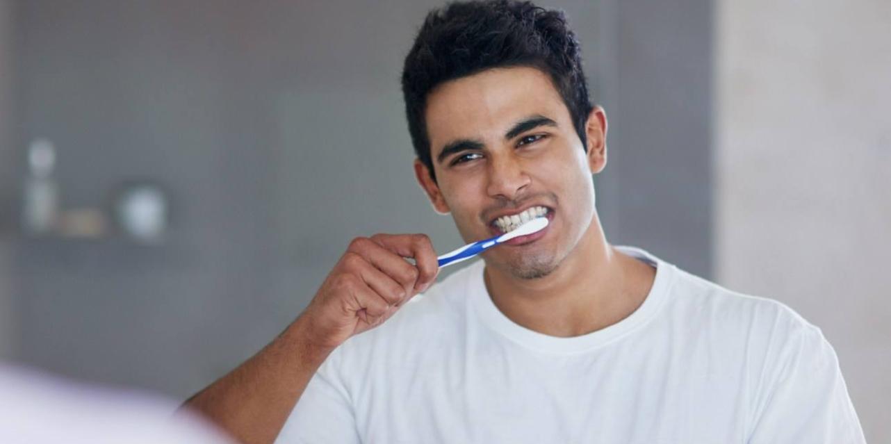 如何日常护理牙齿,平时怎样做好牙齿的保护