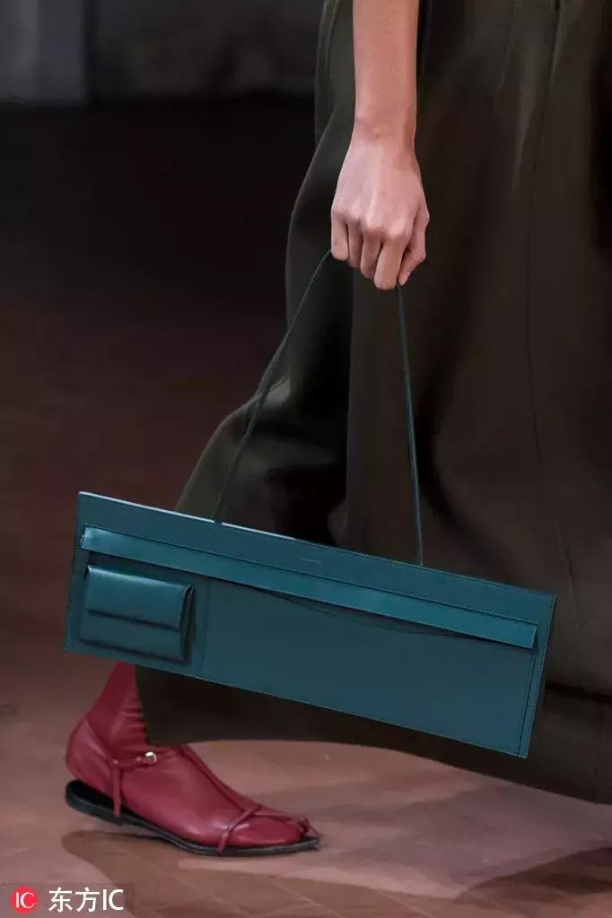 粉色打底适合什么颜色的外套,最适合女生的颜色