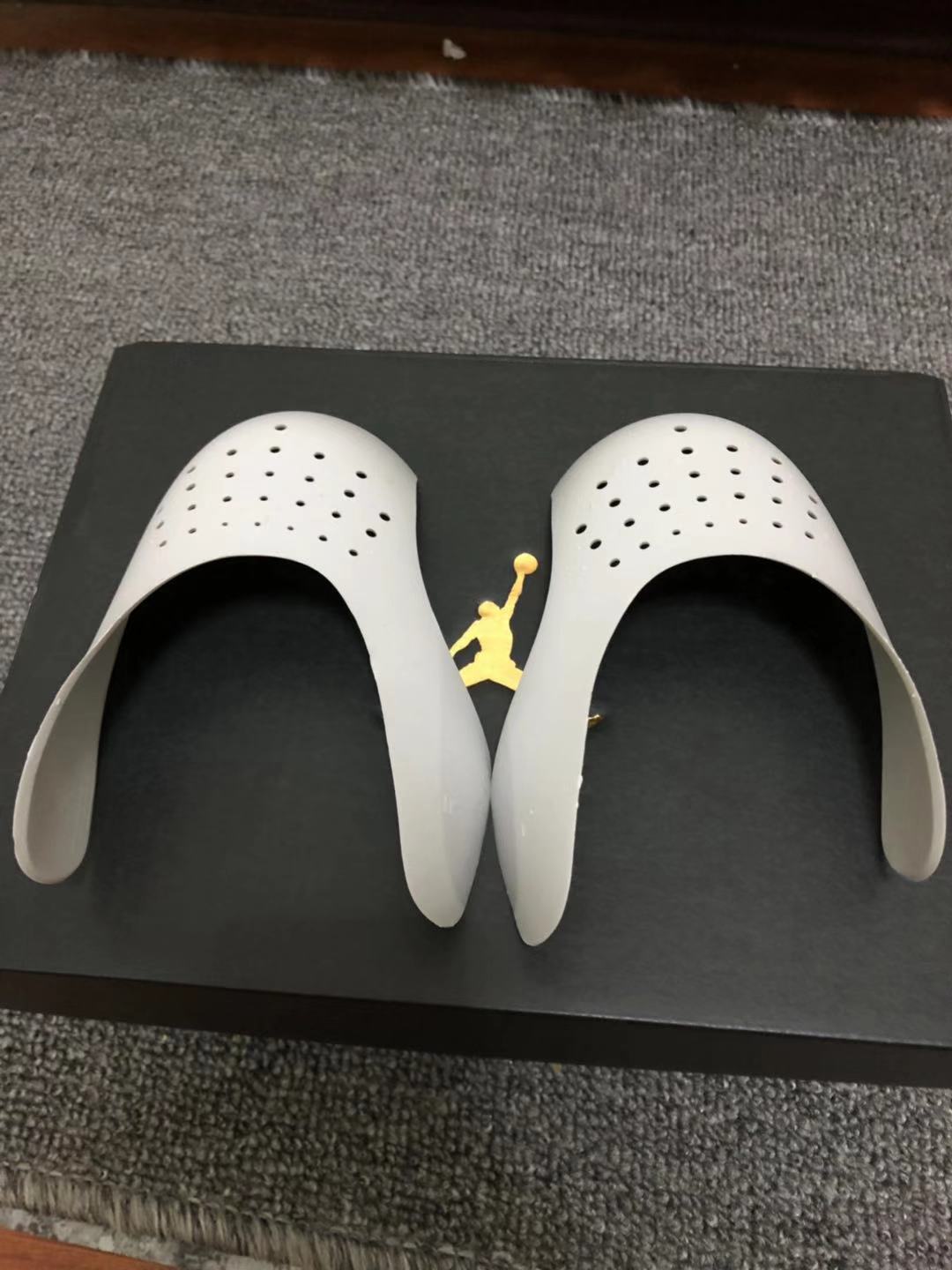 一双aj1低帮大概多重,几双比较火的aj1