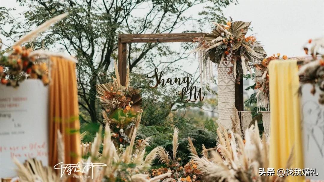 极简西式婚礼户外布置,法式复古婚礼户外效果