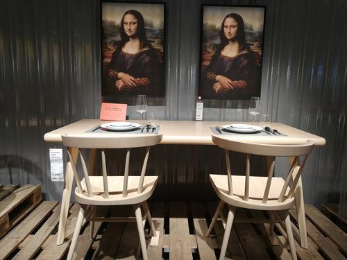 瀹滃鑱斿悕绗竴娼墝,瀹滃鍜屾疆鐗屽悎浣滅殑浜у搧