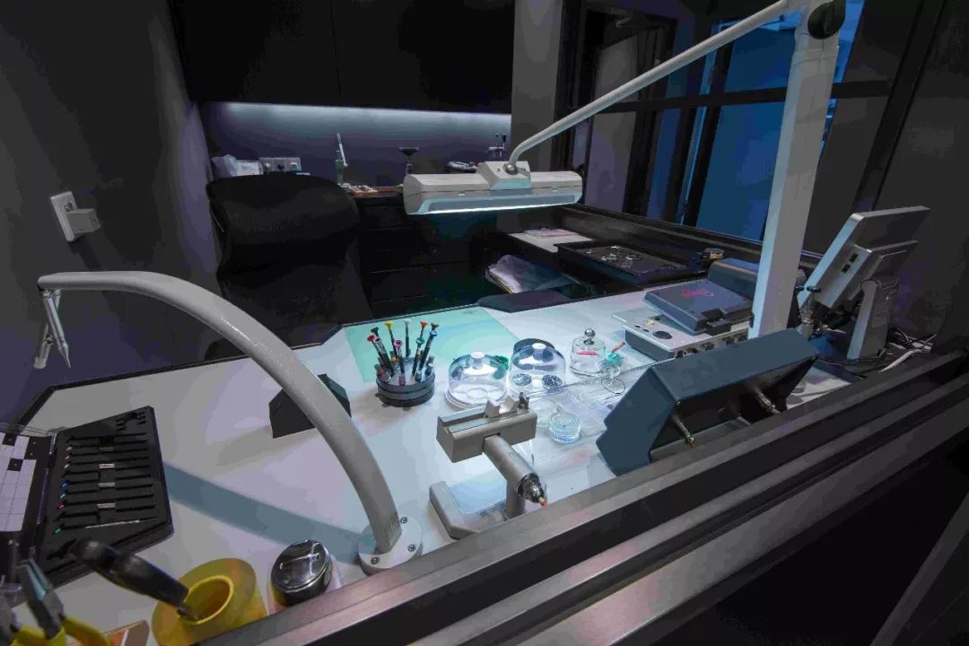 复杂功能腕表是不是容易出故障,腕表的维修问题