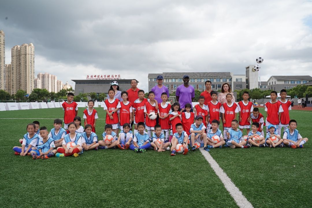 足球要从娃娃抓起视频,足球要从娃娃抓起吗