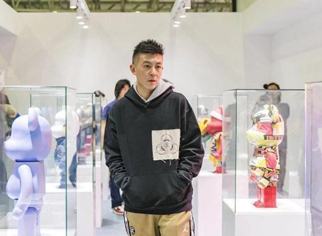 陈冠希父亲破产原因,陈冠希的事迹