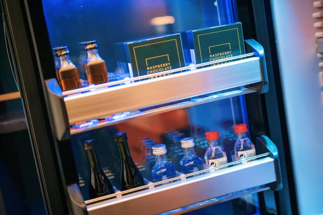 200块钱住北京,200块住酒店吃大餐