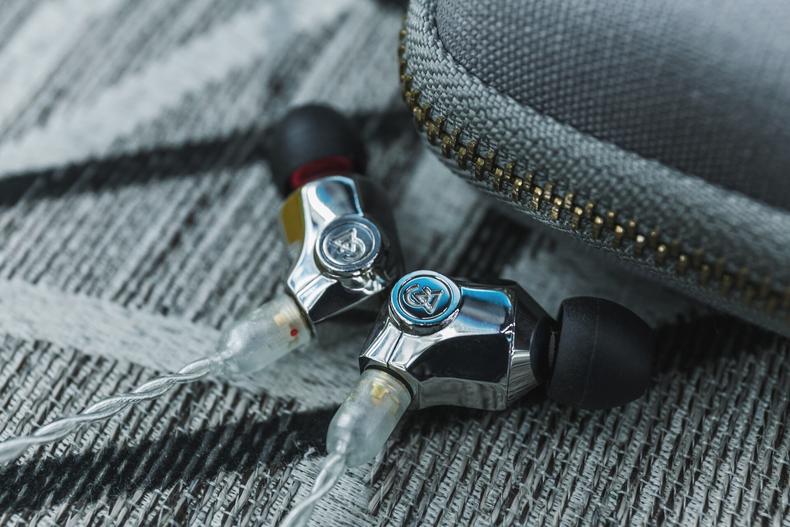 alo全系耳机,alo入耳式耳机怎样