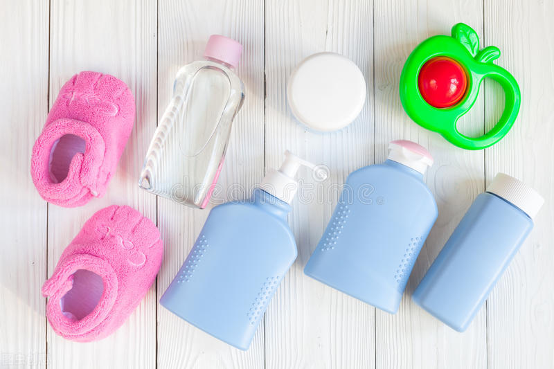 「舆情周刊」儿童化妆品不能成为“被遗忘的角落”