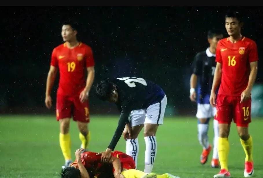 中国队想说爱你不容易,中国足球期待很美好