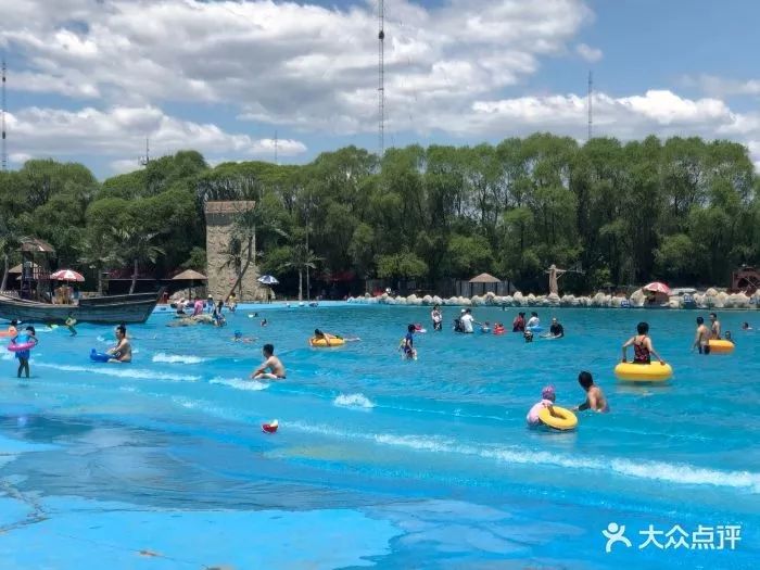 清爽水上乐园,京城四大水上乐园比较