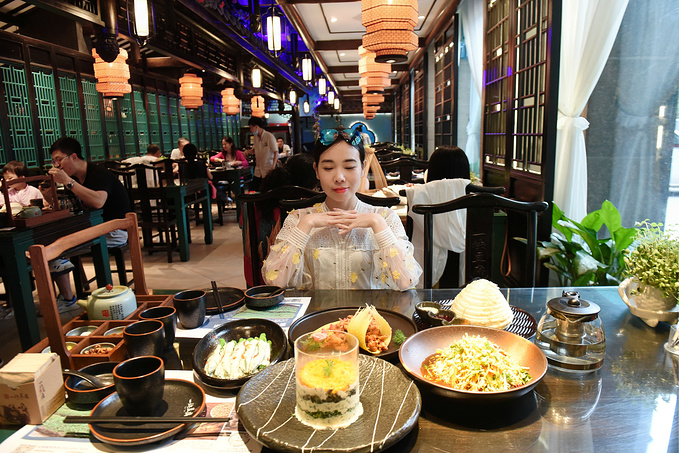 来三亚必吃的海南菜,三亚旅游在哪里吃海南菜