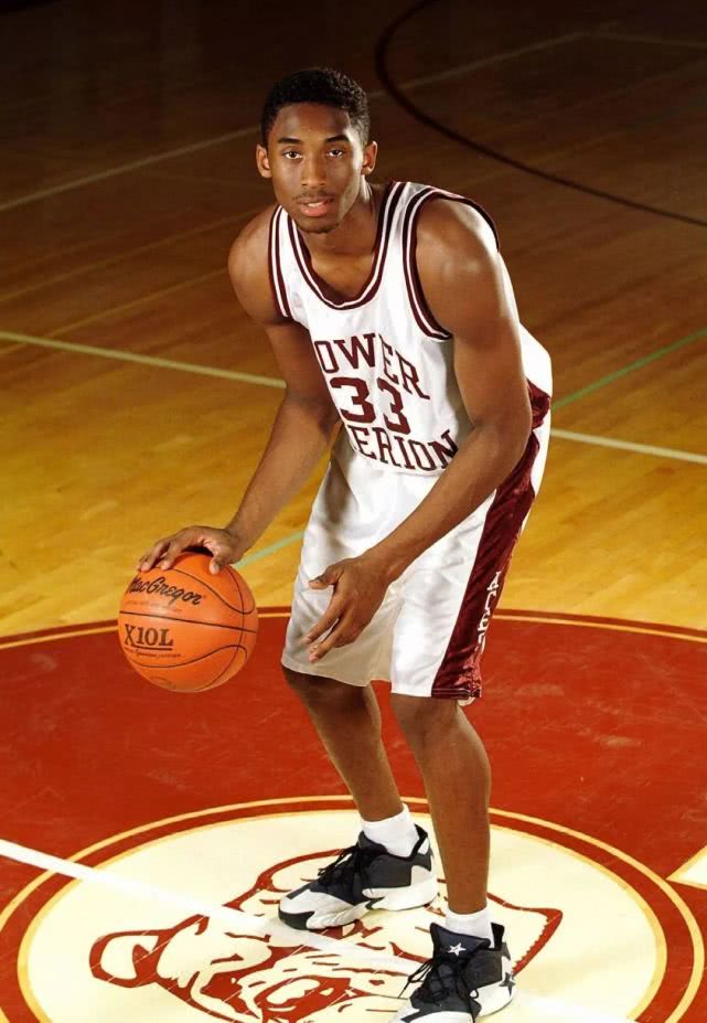 科比讲不出再见完整版,科比讲不出再见18分钟