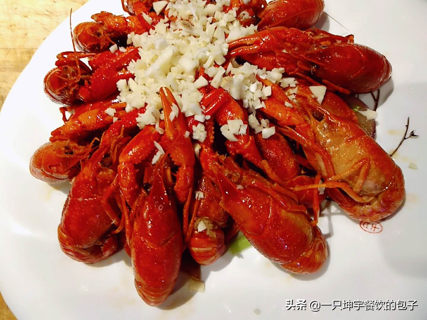 龙虾饭是什么样子的,龙虾饭什么味道好吃