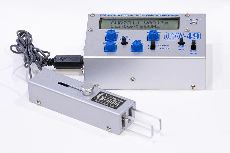 「新品情报站」日本机械触点臭虫莫尔斯文艺范电键售价2799元