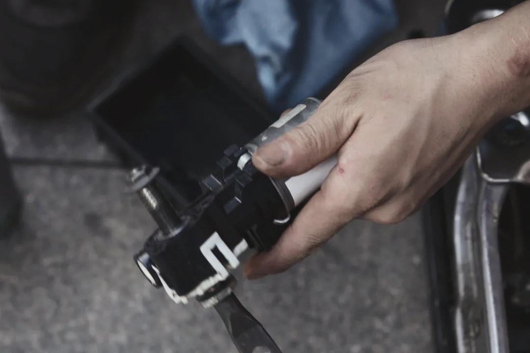 怪兽修车：翻新“老旧状态”的11年起亚索兰托，15万公里重回巅峰