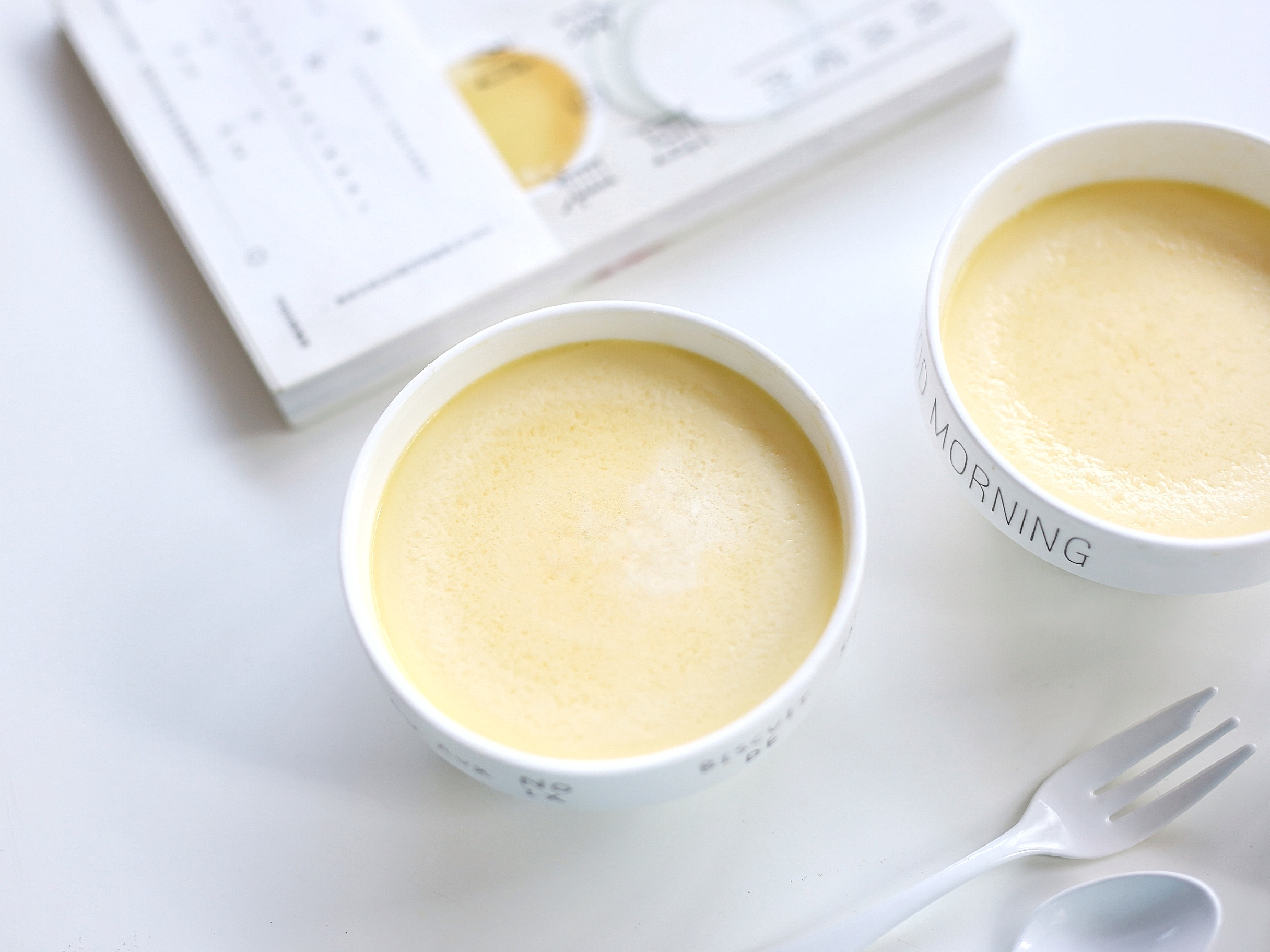 蒸布丁蒸出来像蛋羹,如何做出嫩滑的布丁