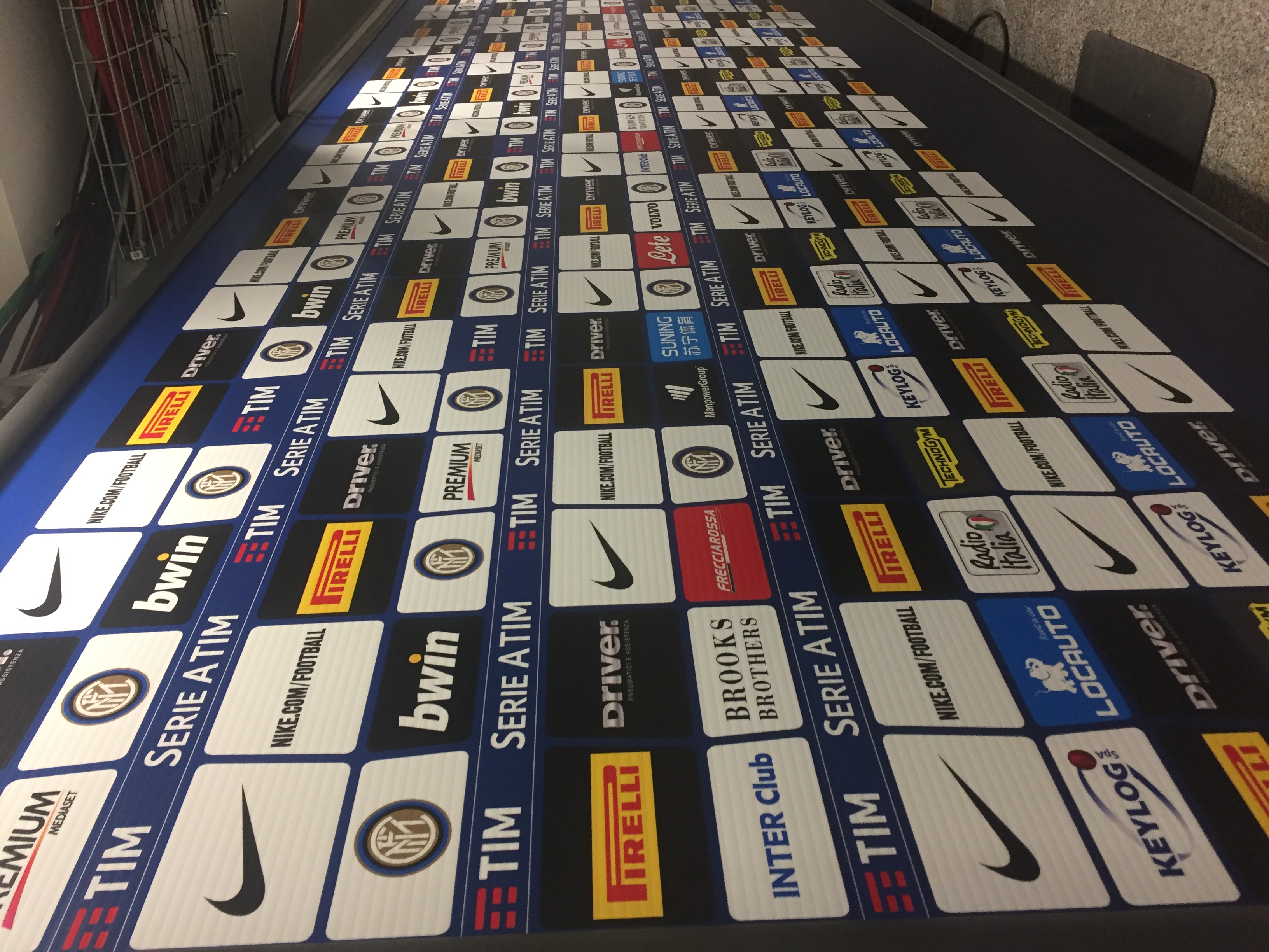 圣西罗红黑军团开场战歌,圣西罗战歌大全