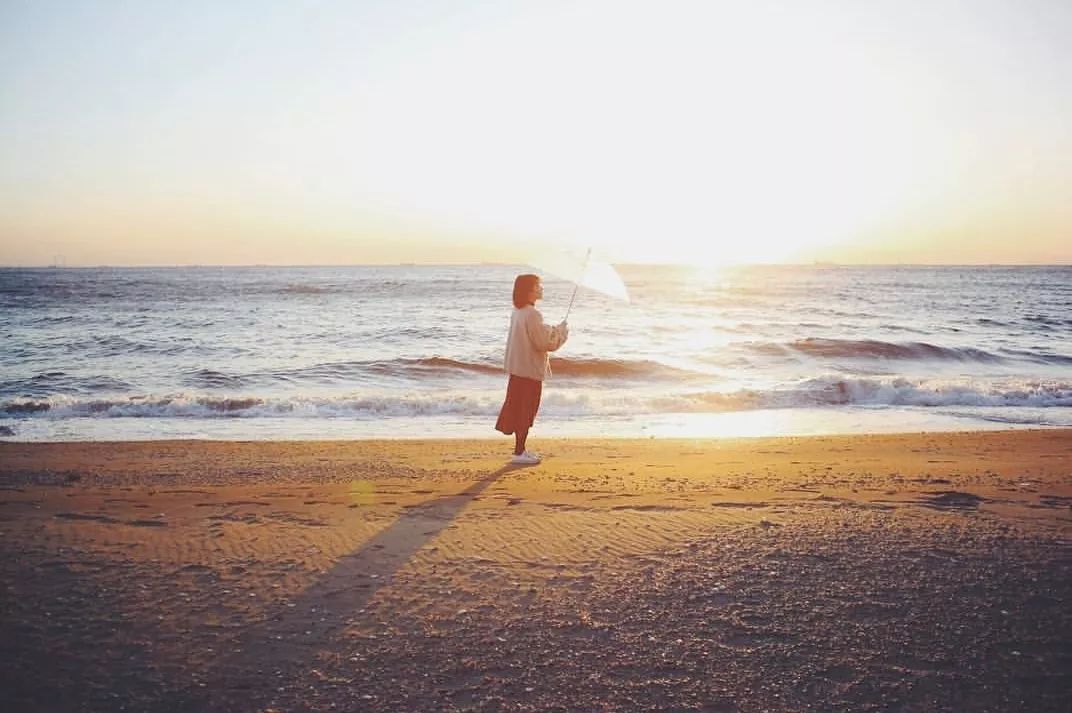 拍照时怎样做到不畏惧镜头,害怕镜头怎么克服