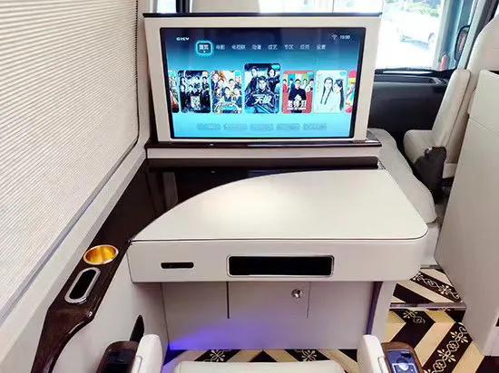 丰田考斯特一台神奇的中巴车,中巴车丰田考斯特搭载几个人